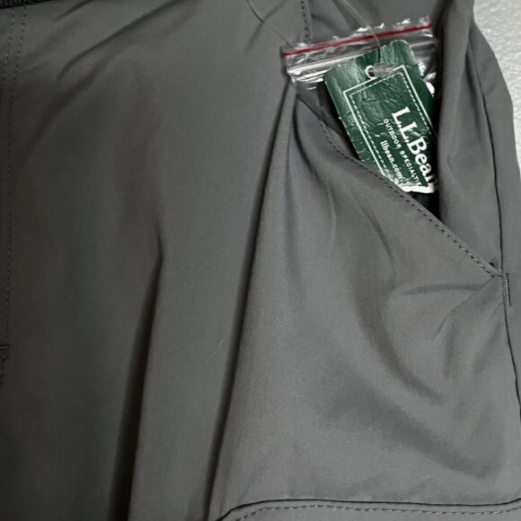 LL Bean Women's Tropicwear Shorts, 7" Inseam in Frost Gray Color Size XS - Picture 5 of 5